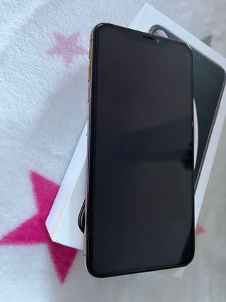iPhone XR dorado