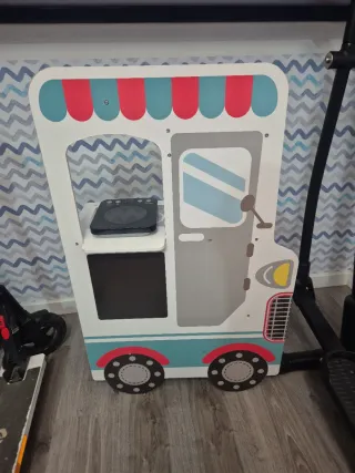 Cocinita infantil de madera