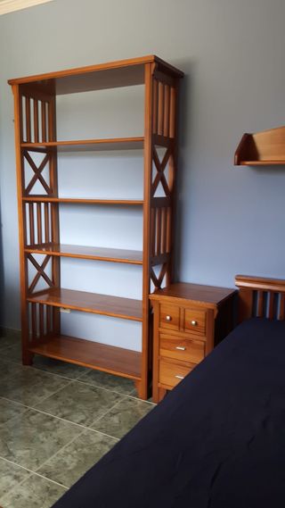 Dormitorio madera maciza