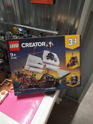 Lego Creator 31109 Barco Pirata
