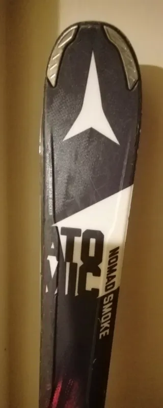 Esquís Atomic Nomad 164cm con fijaciones