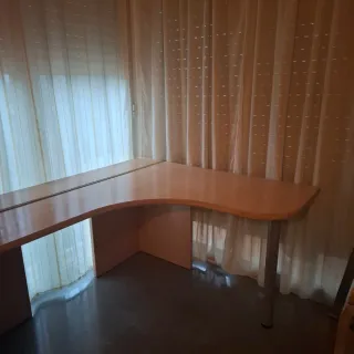 Escritorio a medida.Rinconero !!! Gran capacidad