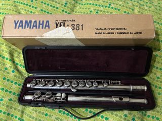 Flauta Travesera Yamaha YFL-381 Made in Japan