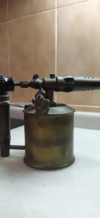 Soplete antiguo de latón