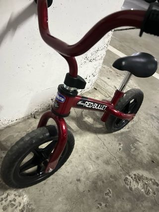 Bici de equilibrio roja RED BULLET