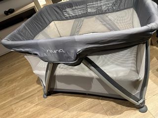 Cuna y parque infantil Nuna