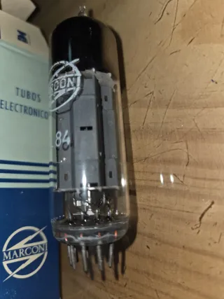 Válvula UL84 Radio antigua de valvulas