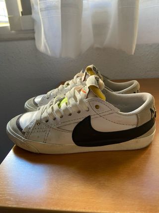 Zapatillas Nike Blazer Blancas y Negras