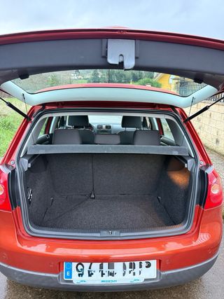 Volkswagen Golf 2006 1.9 TDI