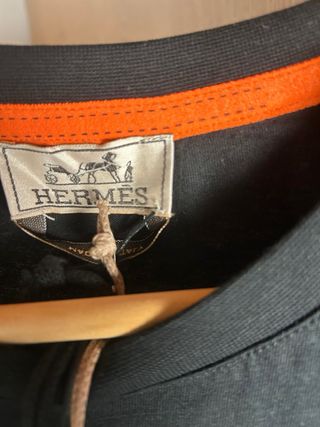 Camiseta Hermes Negra con Caballo