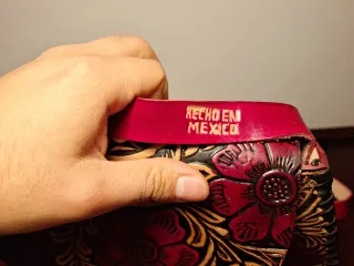 Bolso de piel auténtica producto artesanal único