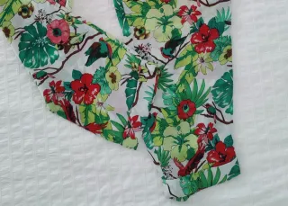 Pantalón mujer recto y fluido estampado flores M