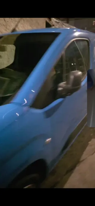 Servicios de reparto con furgoneta Peugeot Partner