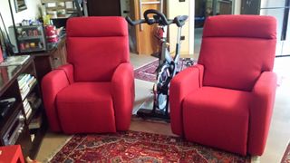 Poltrona reclinabile elettrica rossa