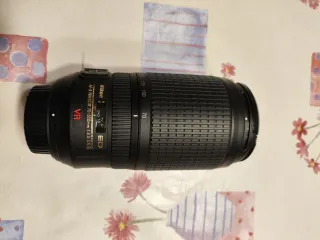 Objetivo Nikon AF-S 70-300mm f/4.5-5.6G VR