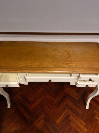 Mesa tocador vintage madera y blanco