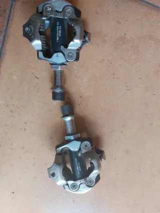 Pedales Shimano XT Deore M8000