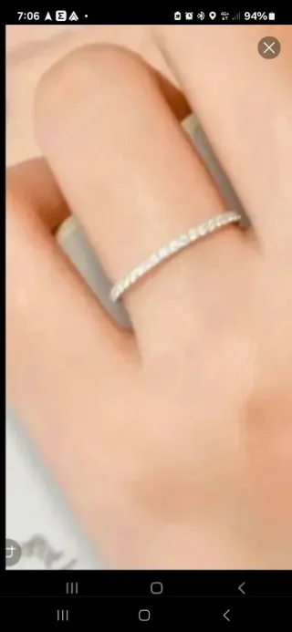 Anillo de plata con diamantes