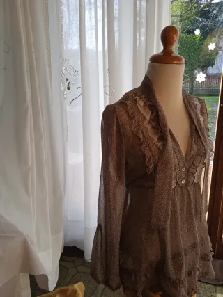 Abito in mohair con camicia.