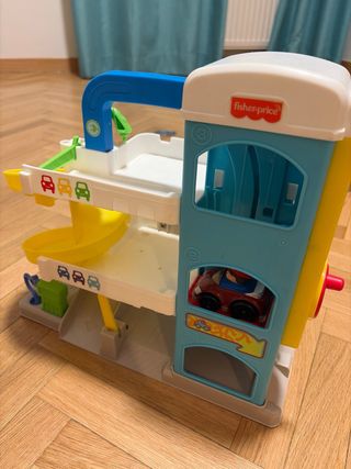 Parking Fisher-Price con coche