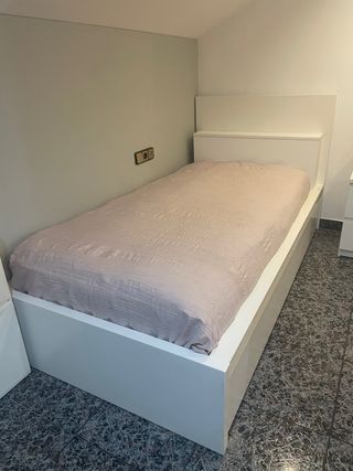 Cama individual blanca MALM IKEA (90x200)