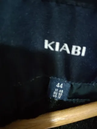 Abrigo premamá azul oscuro con capucha