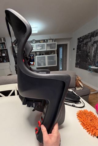 Silla porta niños bicicleta negra/roja