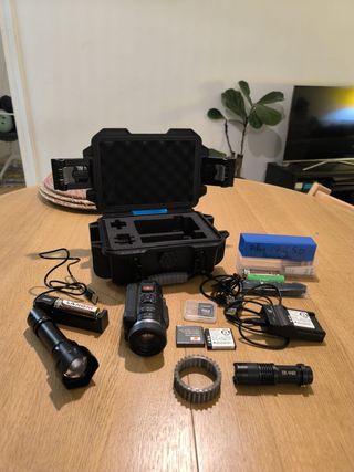 Visor Nocturno Sionyx Black + 2 Linternas IR