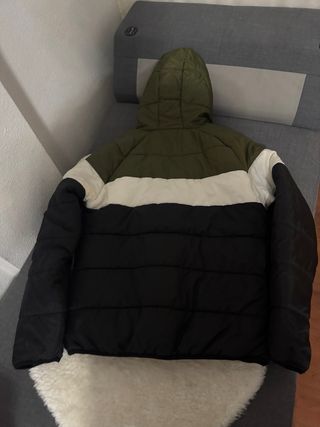 Chaqueta acolchada con capucha