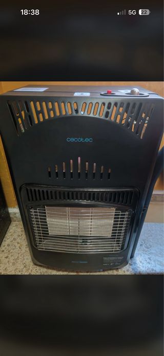 Estufa de gas Cecotec negra