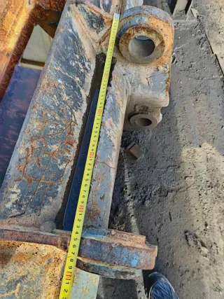 Cazo de limpieza Retroexcavadora Volvo