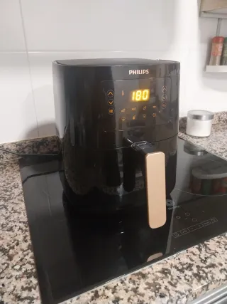 Freidora de Aire Philips Negra