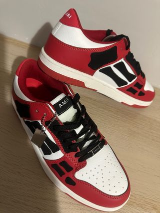 Zapatillas Amiri Rojas y Blancas