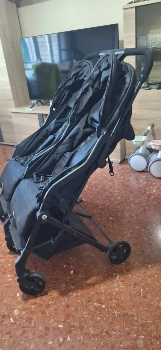 Silla de paseo gemelar ligera