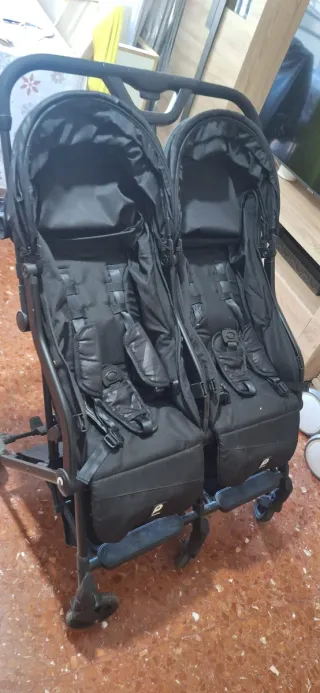 Silla de paseo gemelar ligera