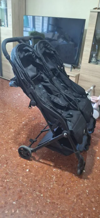 Silla de paseo gemelar ligera