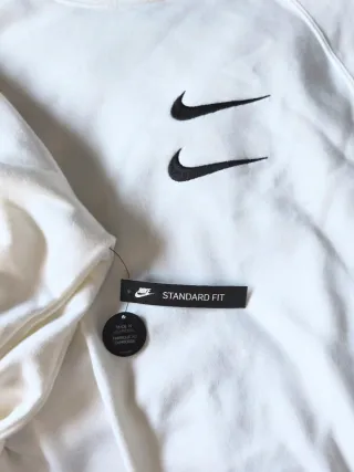 Sudadera Nike Blanca.