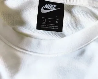 Sudadera Nike Blanca.