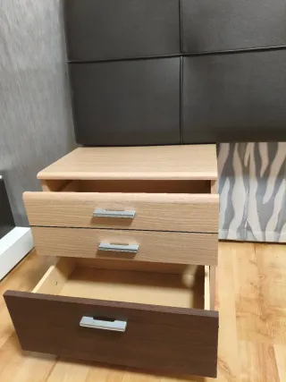 Cabecero y 2 mesitas de noche