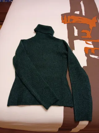 Jersey Mango cuello alto verde Talla XS