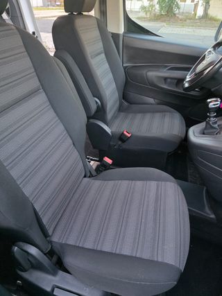 Opel Combo Life 2021 ELEGANCE L SOLO 114 MIL KMS