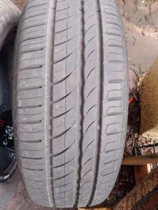 Neumáticos de coche