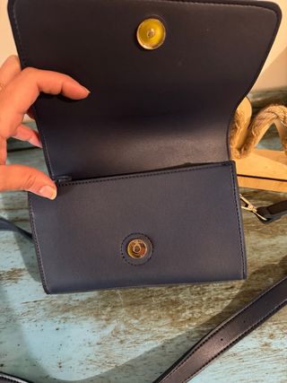 Bolso Parfois Azul Marino con Detalles Dorados