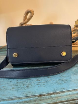 Bolso Parfois Azul Marino con Detalles Dorados