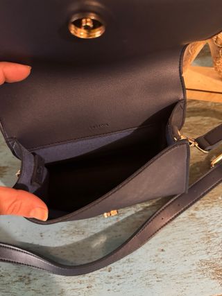 Bolso Parfois Azul Marino con Detalles Dorados