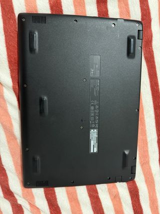Portátil Acer Rojo