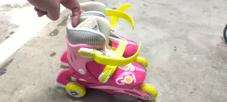 Patines infantiles rosas y amarillos