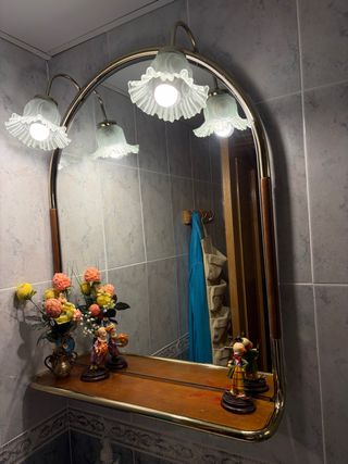 Espejo de baño con luces y repisa