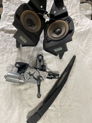 Motor limpiaparabrisas y altavoces Saab 93