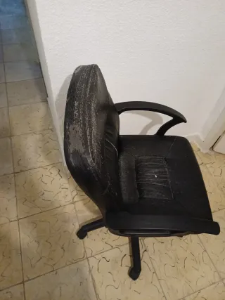 Silla de esceitorio 2euros hoy